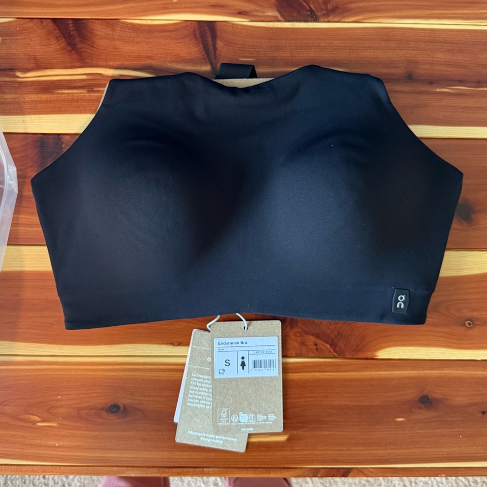 On Endurance Black Sports Bra NWT
